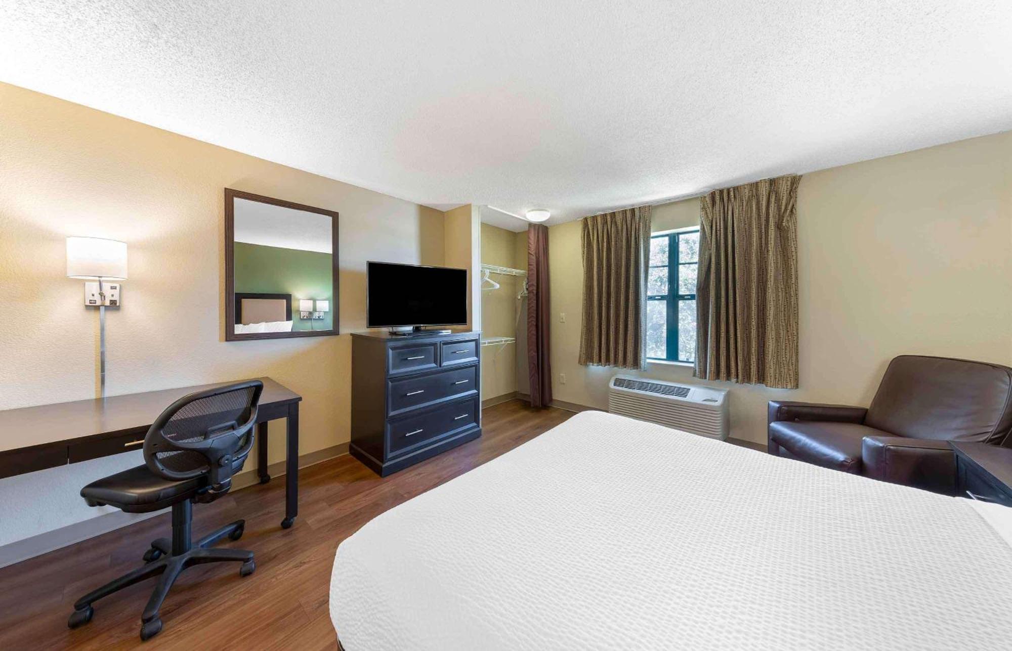 Extended America Select - Atlanta - Perimeter - Hammond Drive 2*